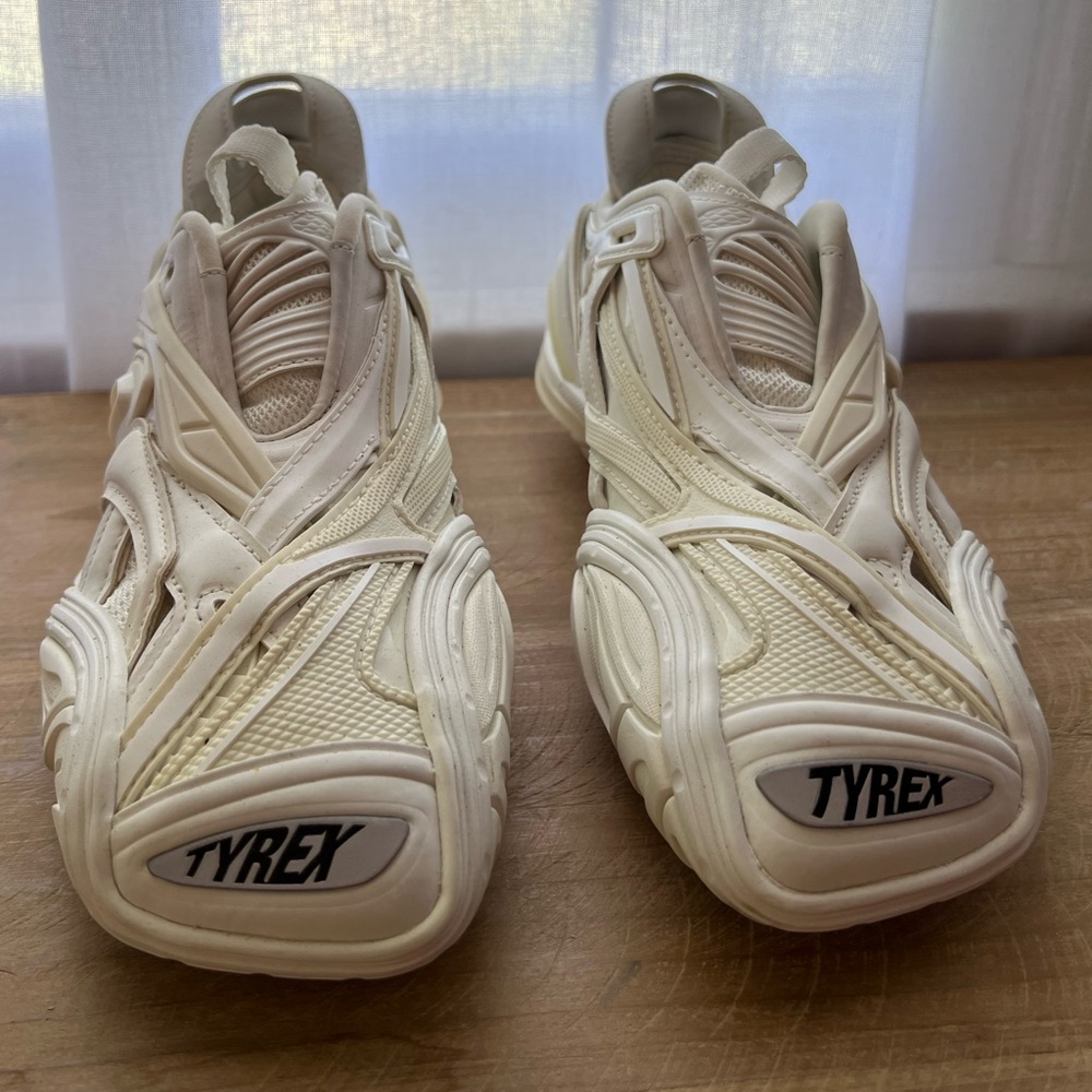 Balenciaga Women's Tyrex Low Top Sneakers in White Size 36 - Picture 3 of 12